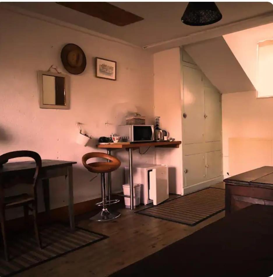 Chambres Avec Salle De Bains Et Cuisine En Centre Ville Argenton Sur Creuse Kültér fotó